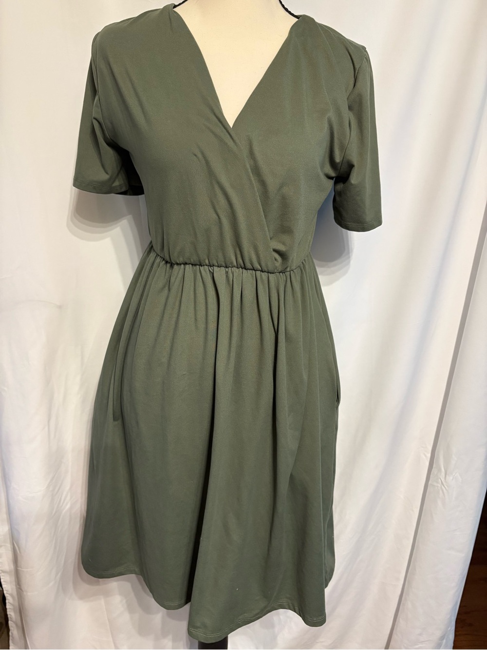 Zenana Olive Green Monochromatic Midi Dress with Elastic Waist SZ L